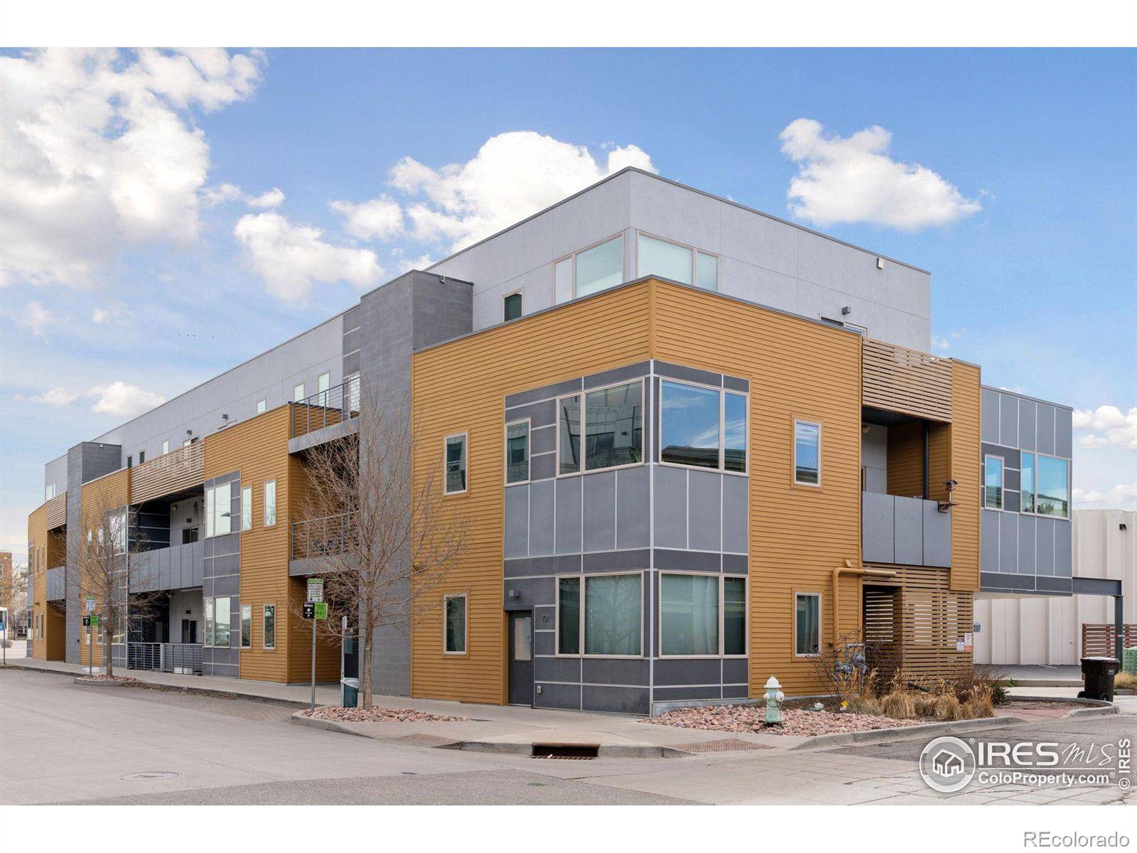 Boulder, CO 80301,2445 Junction PL #304