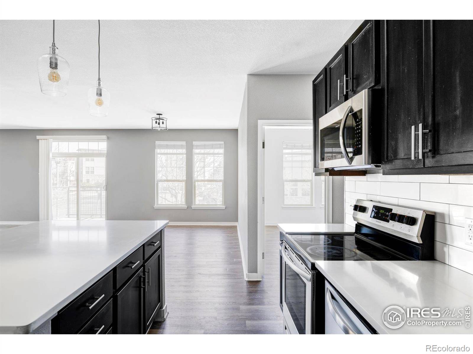 Broomfield, CO 80020,13456 Via Varra #128