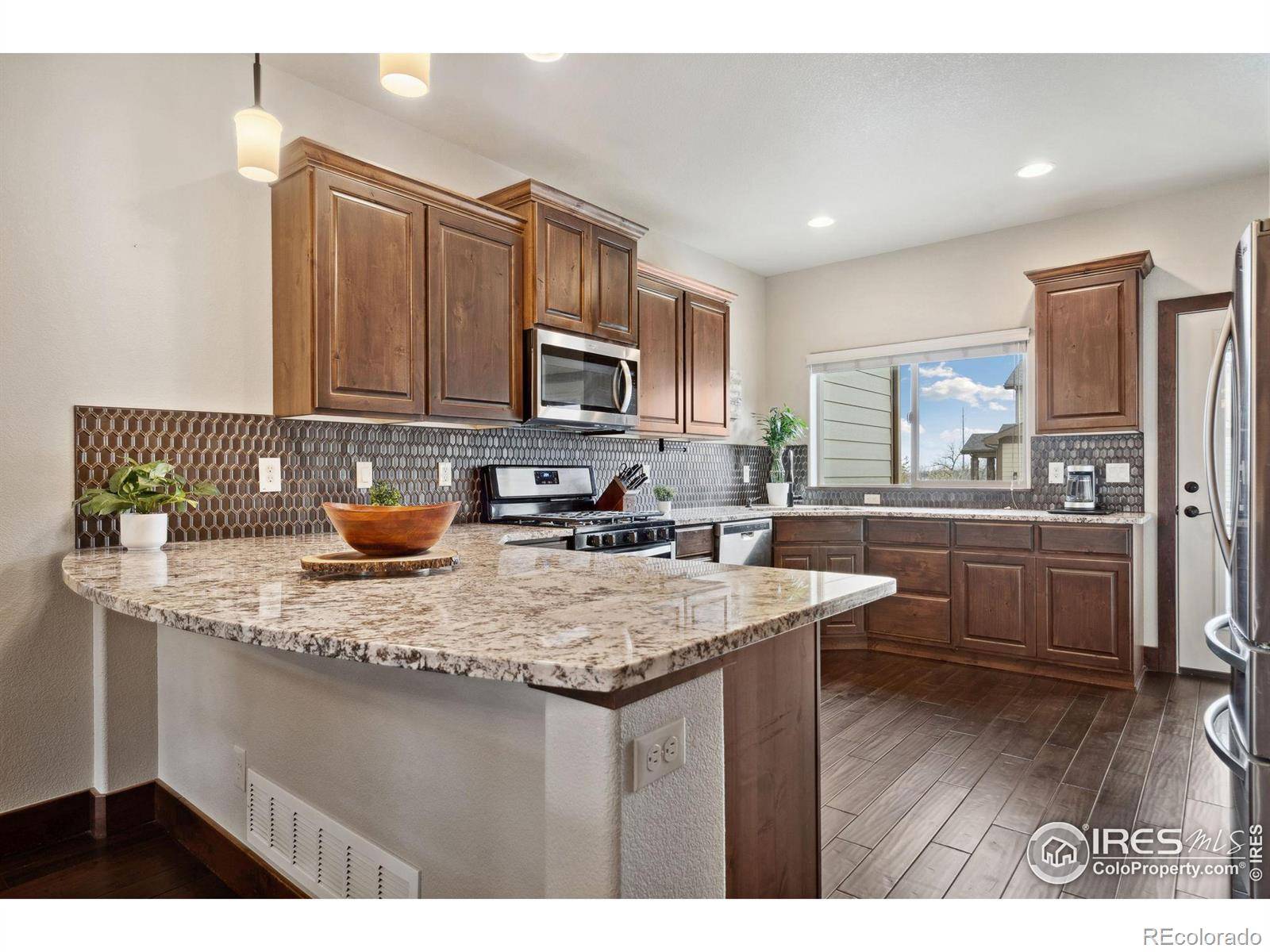 Loveland, CO 80538,1927 Sunshine Peak DR