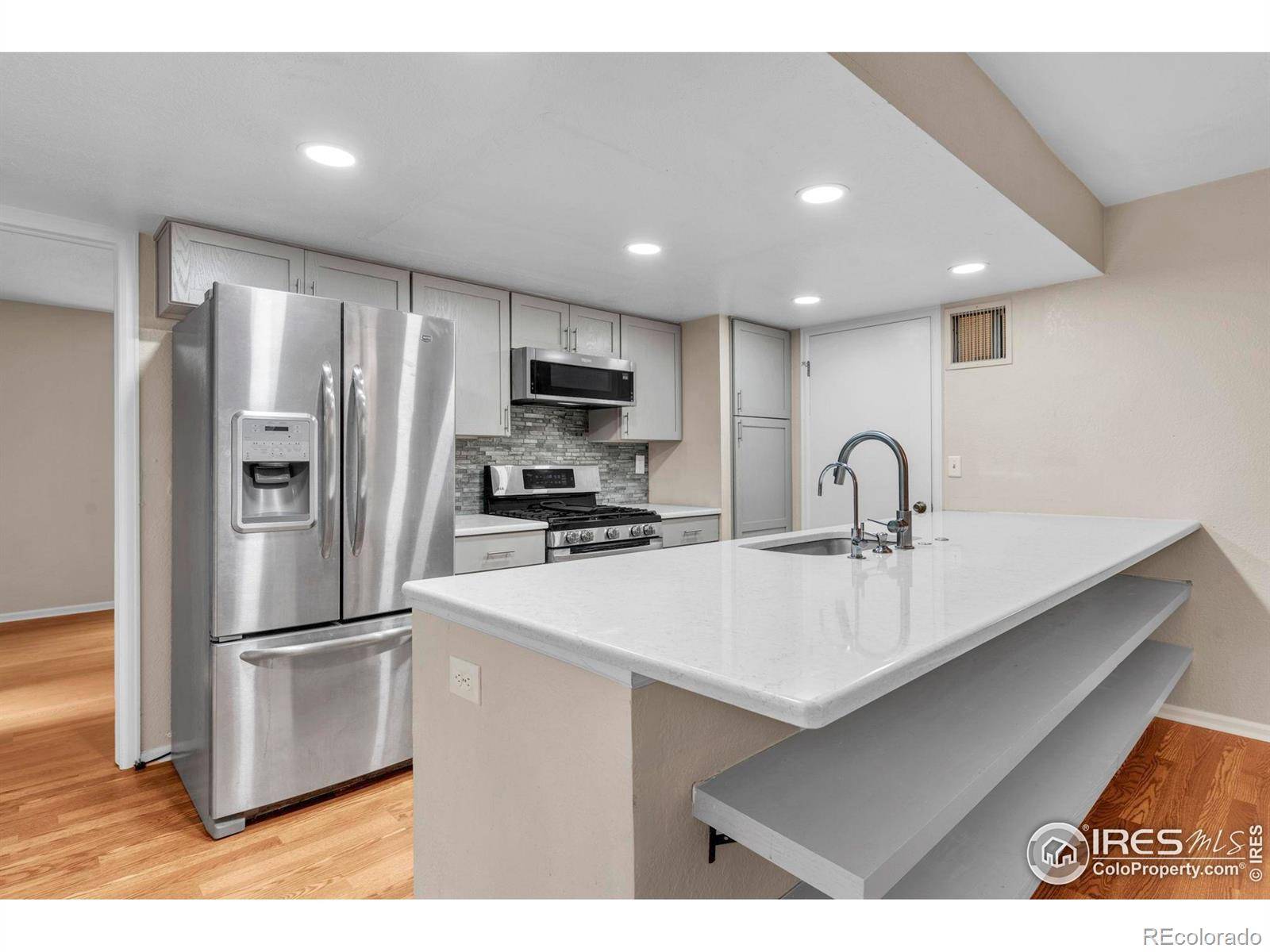 Boulder, CO 80301,6221 Willow LN