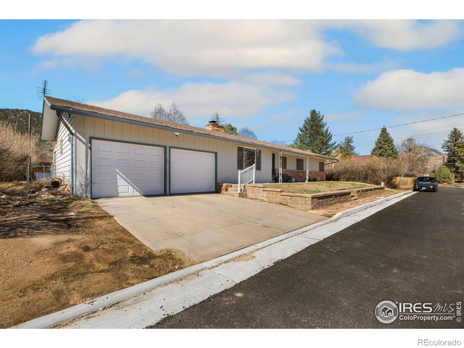 Estes Park, CO 80517,261 South CT