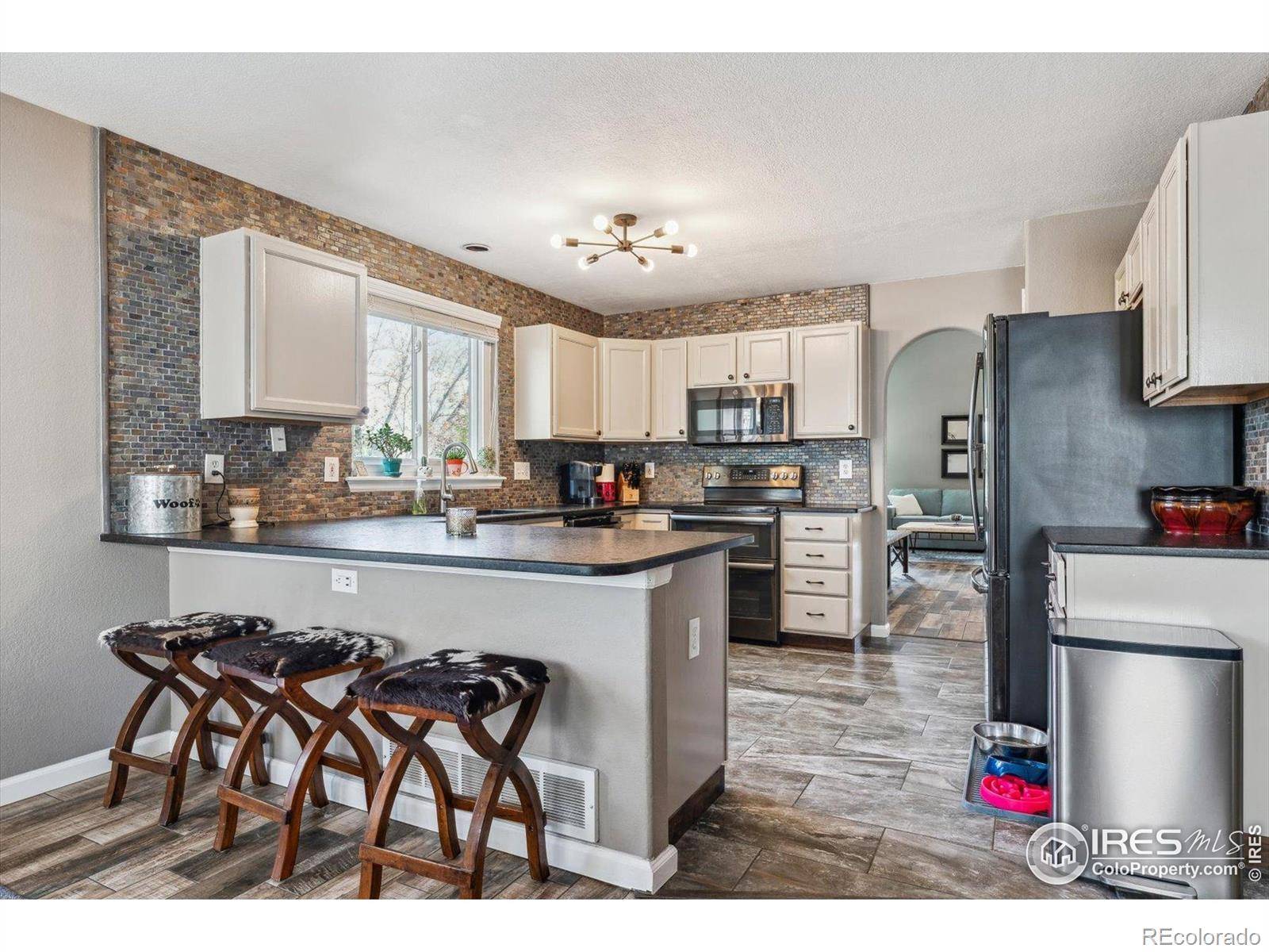 Broomfield, CO 80020,1142 Dover WAY