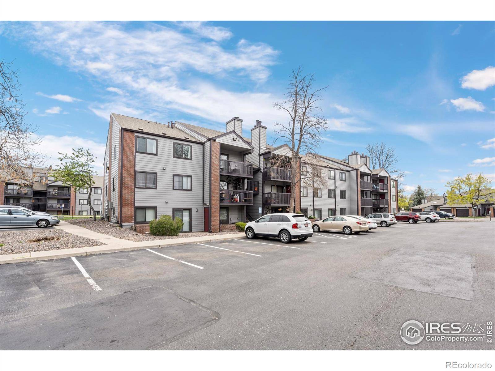 Arvada, CO 80004,6385 Oak ST #301