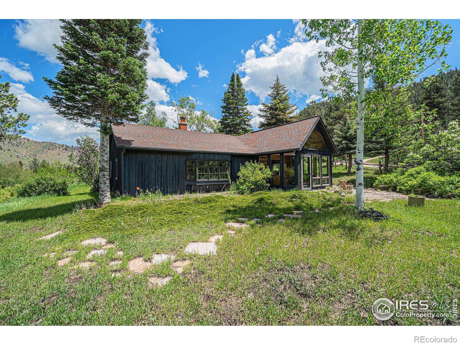 Bellvue, CO 80512,504 Rustic RD