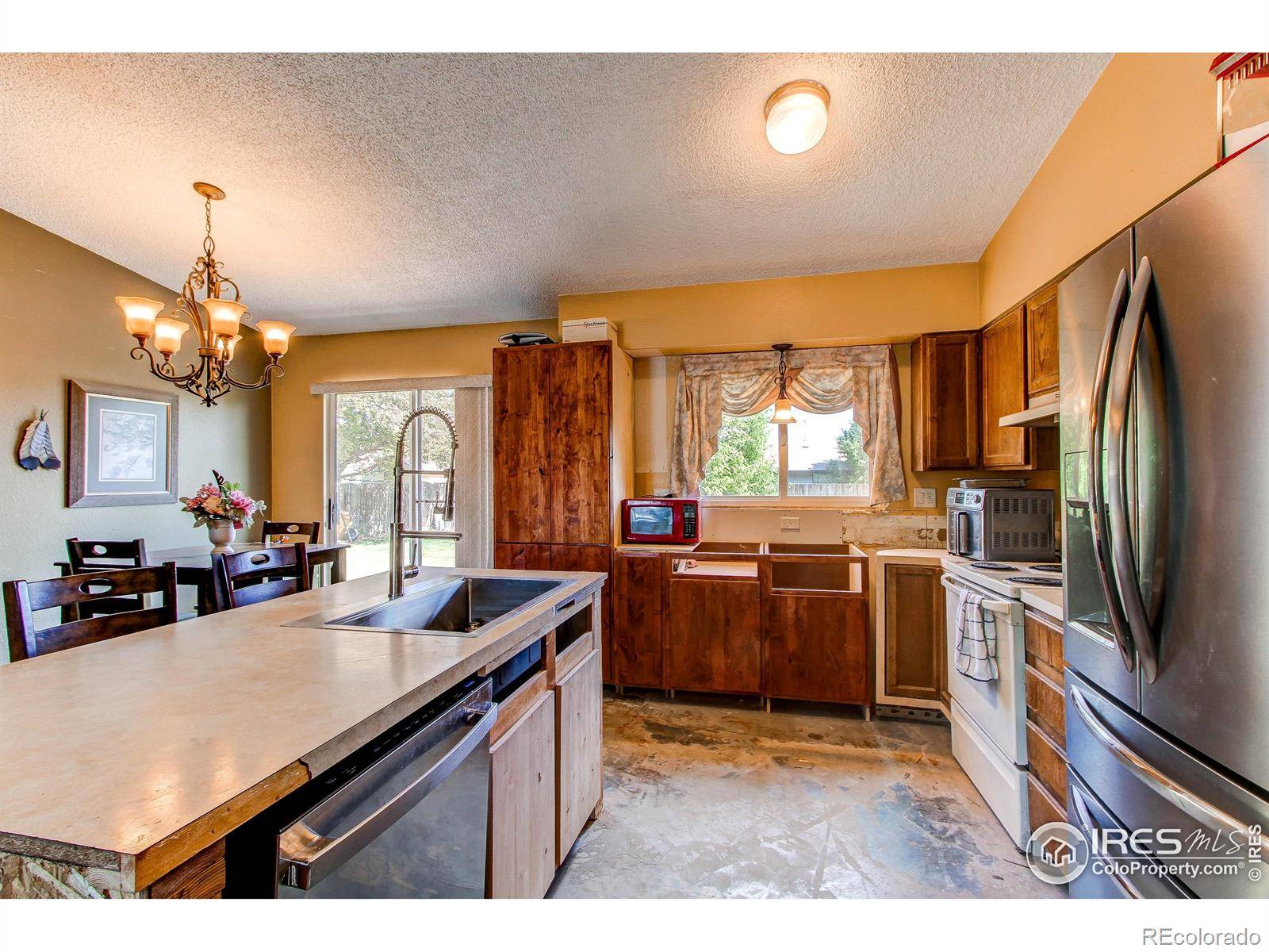 Loveland, CO 80537,2438 W Linda DR