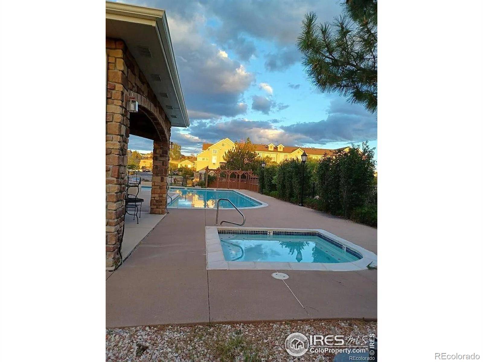 Castle Rock, CO 80104,457 Black Feather LOOP #704