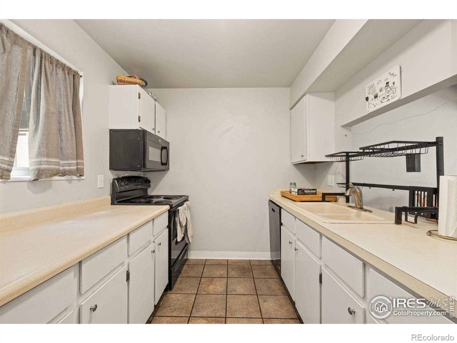 Fort Collins, CO 80525,809 E Drake RD #107