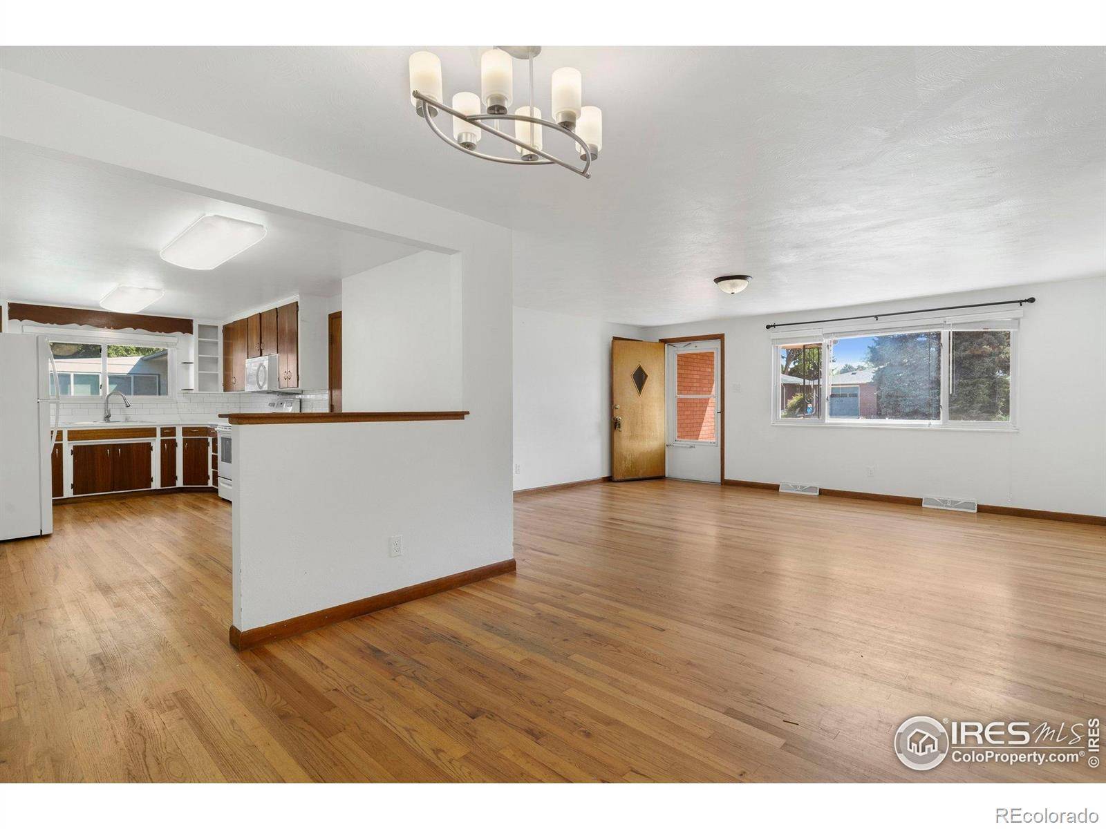 Longmont, CO 80501,1229 Juniper ST