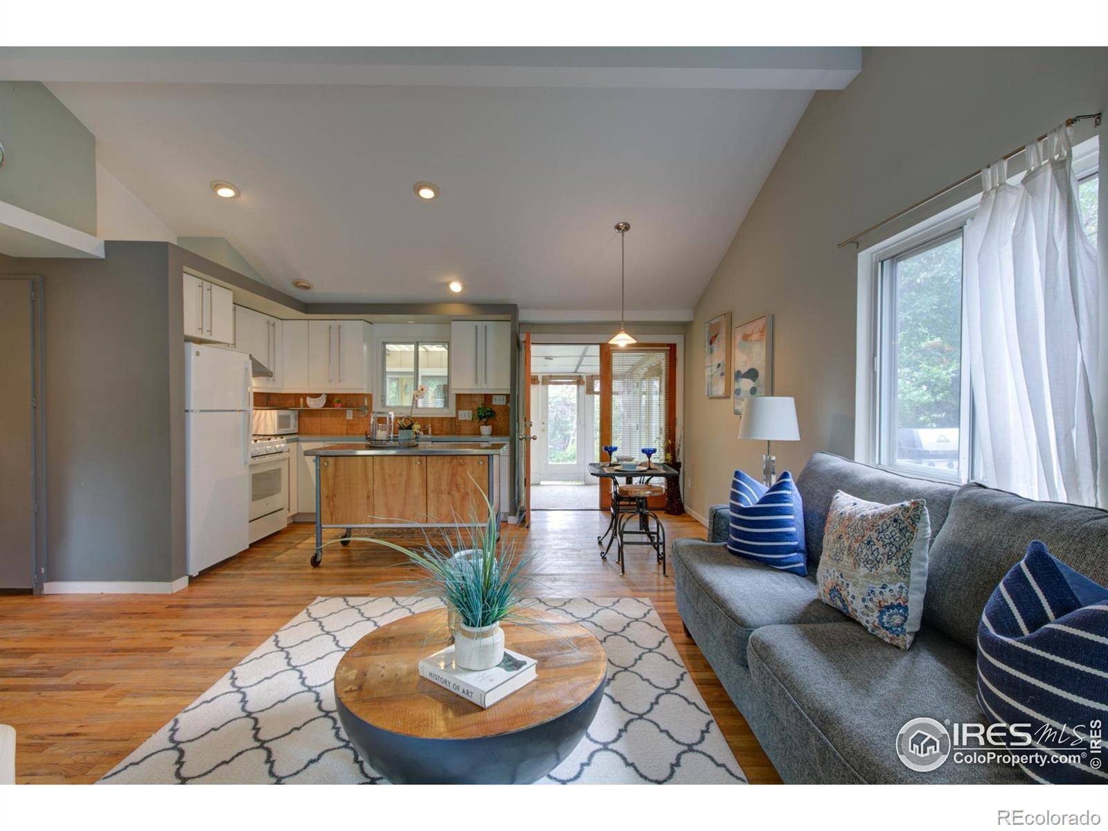 Boulder, CO 80305,1110 Hartford DR