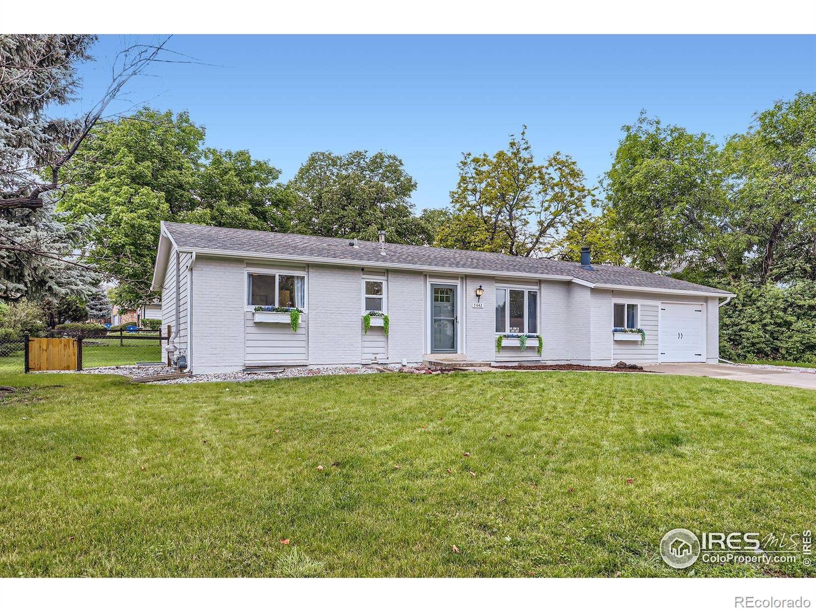 Arvada, CO 80003,7442 Jay CT