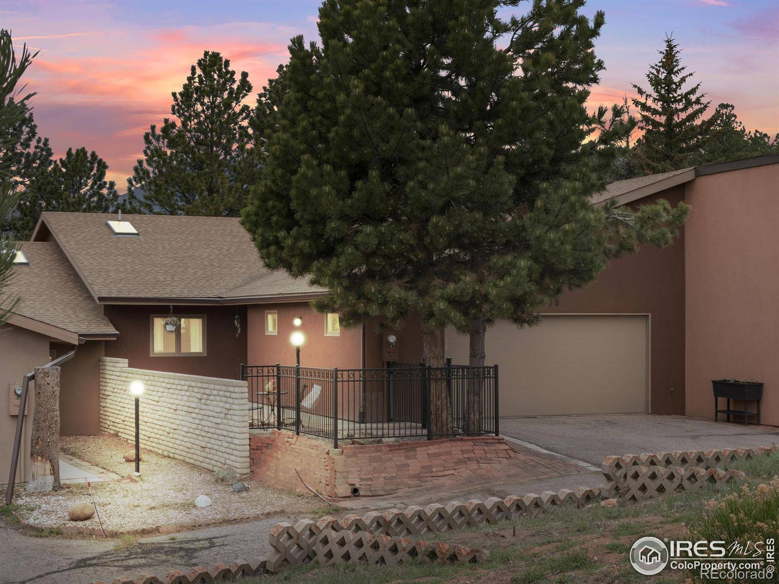 Estes Park, CO 80517,838 Vista LN