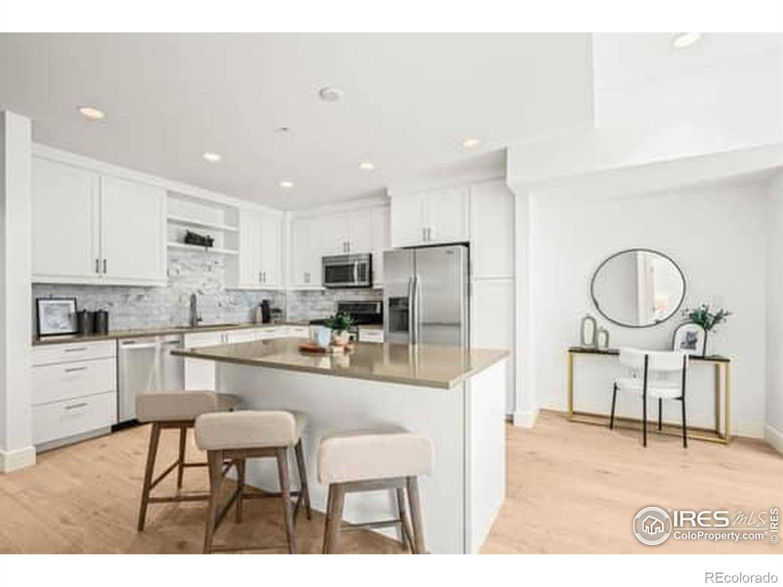 Boulder, CO 80303,3301 Arapahoe AVE #216