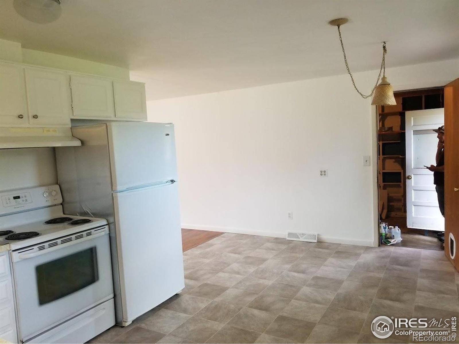 Longmont, CO 80504,829 Hubbard DR