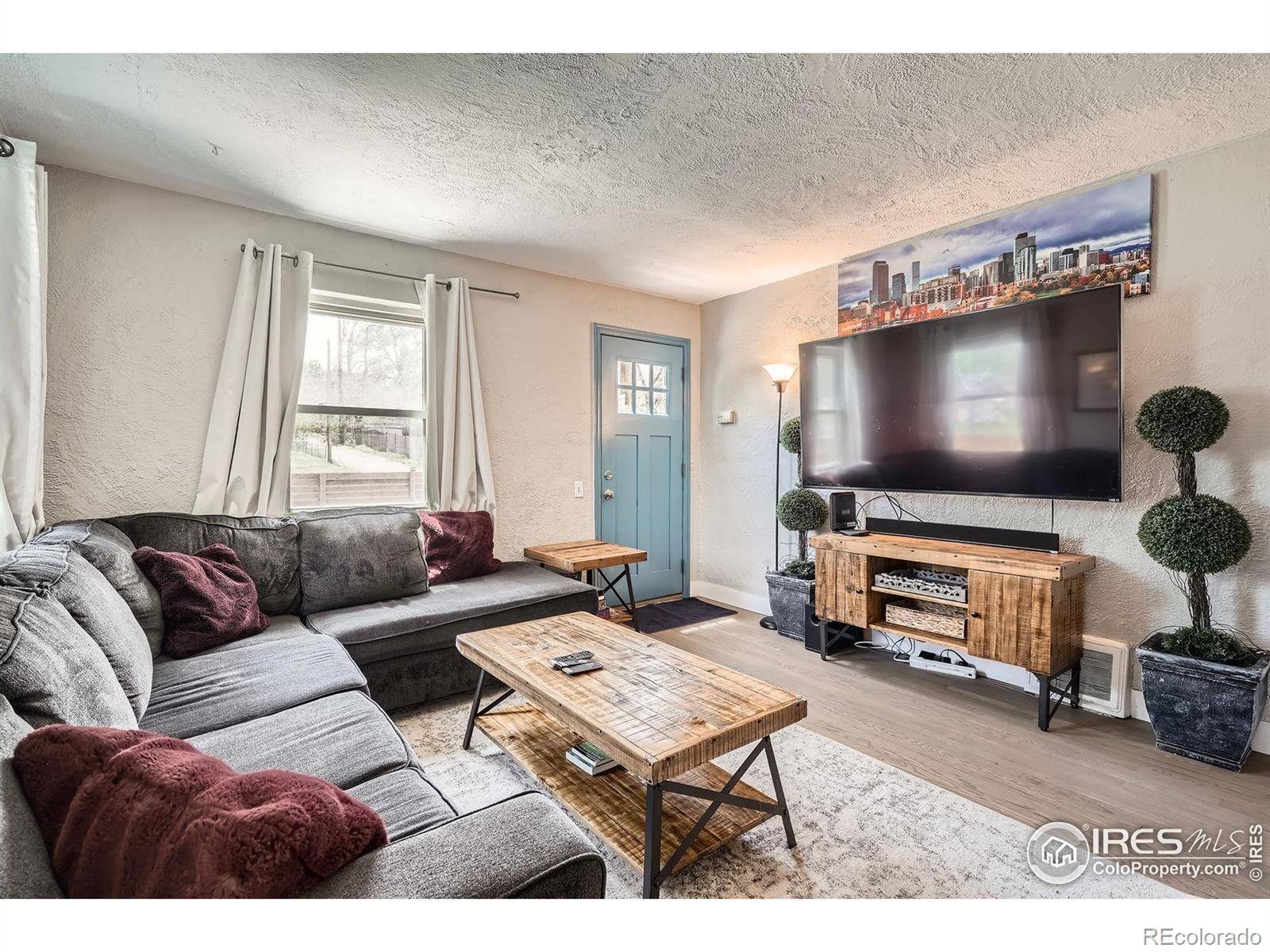 Denver, CO 80212,4009 W 52nd AVE