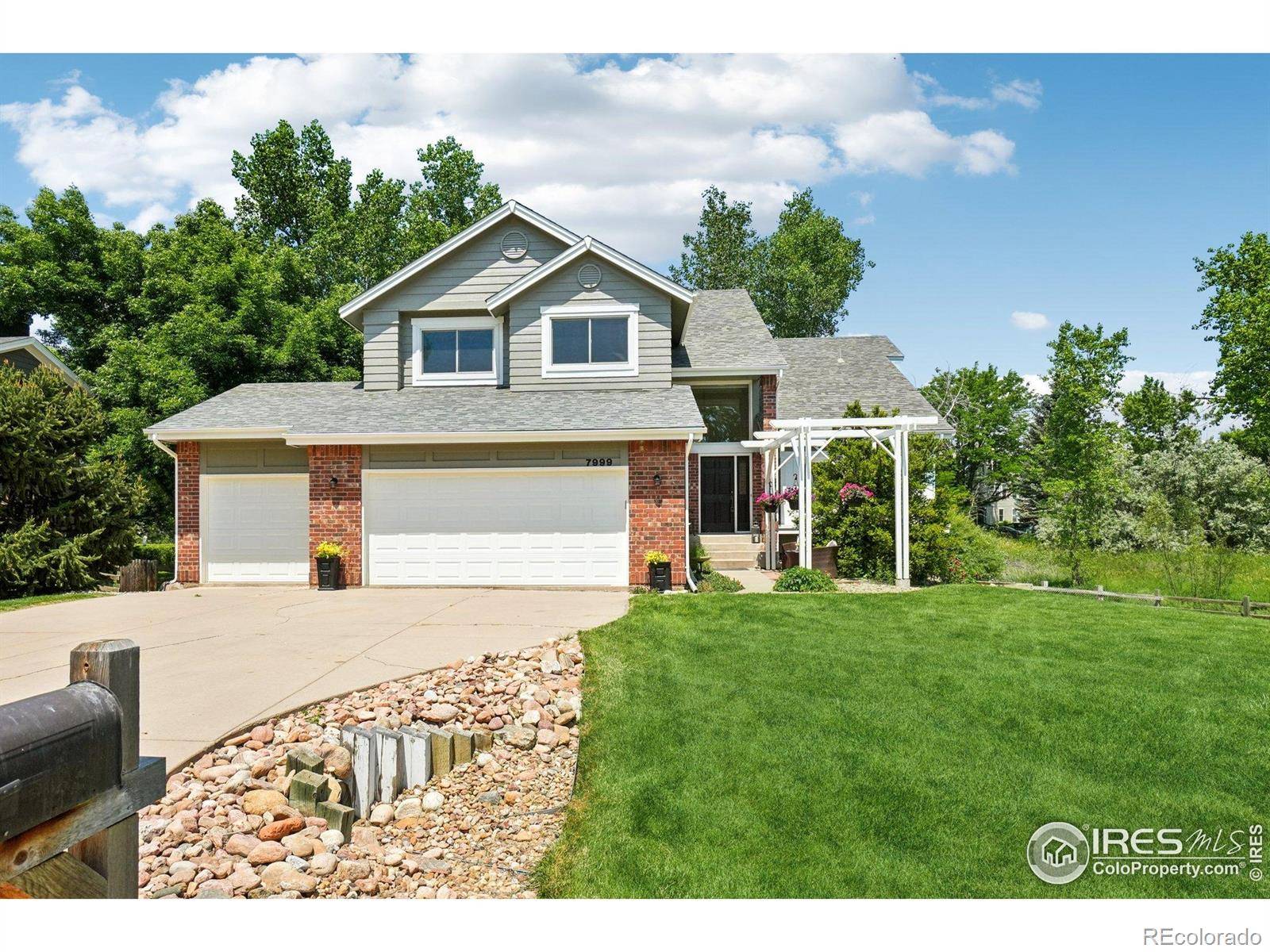 Niwot, CO 80503,7999 Centrebridge DR