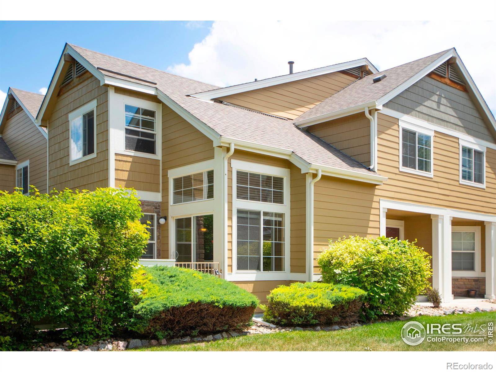 Longmont, CO 80504,805 Summer Hawk DR #B7