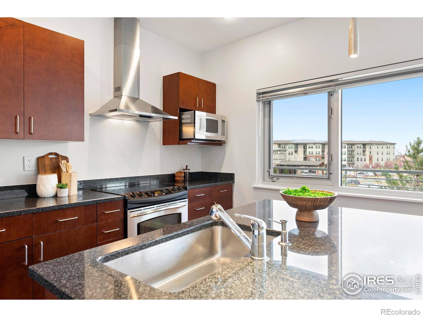 Denver, CO 80238,2958 Syracuse ST #306