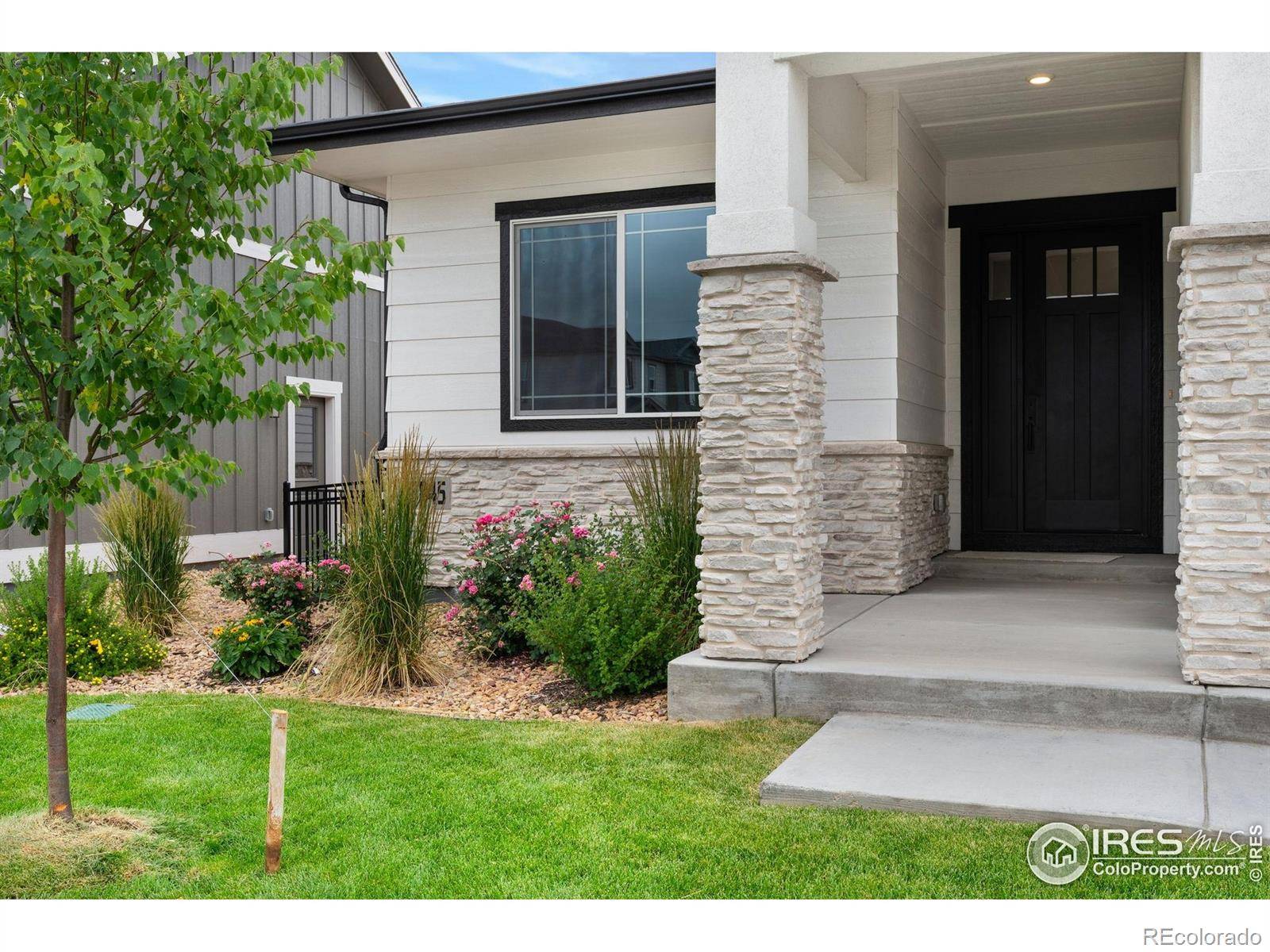 Aurora, CO 80019,23845 E River Front DR