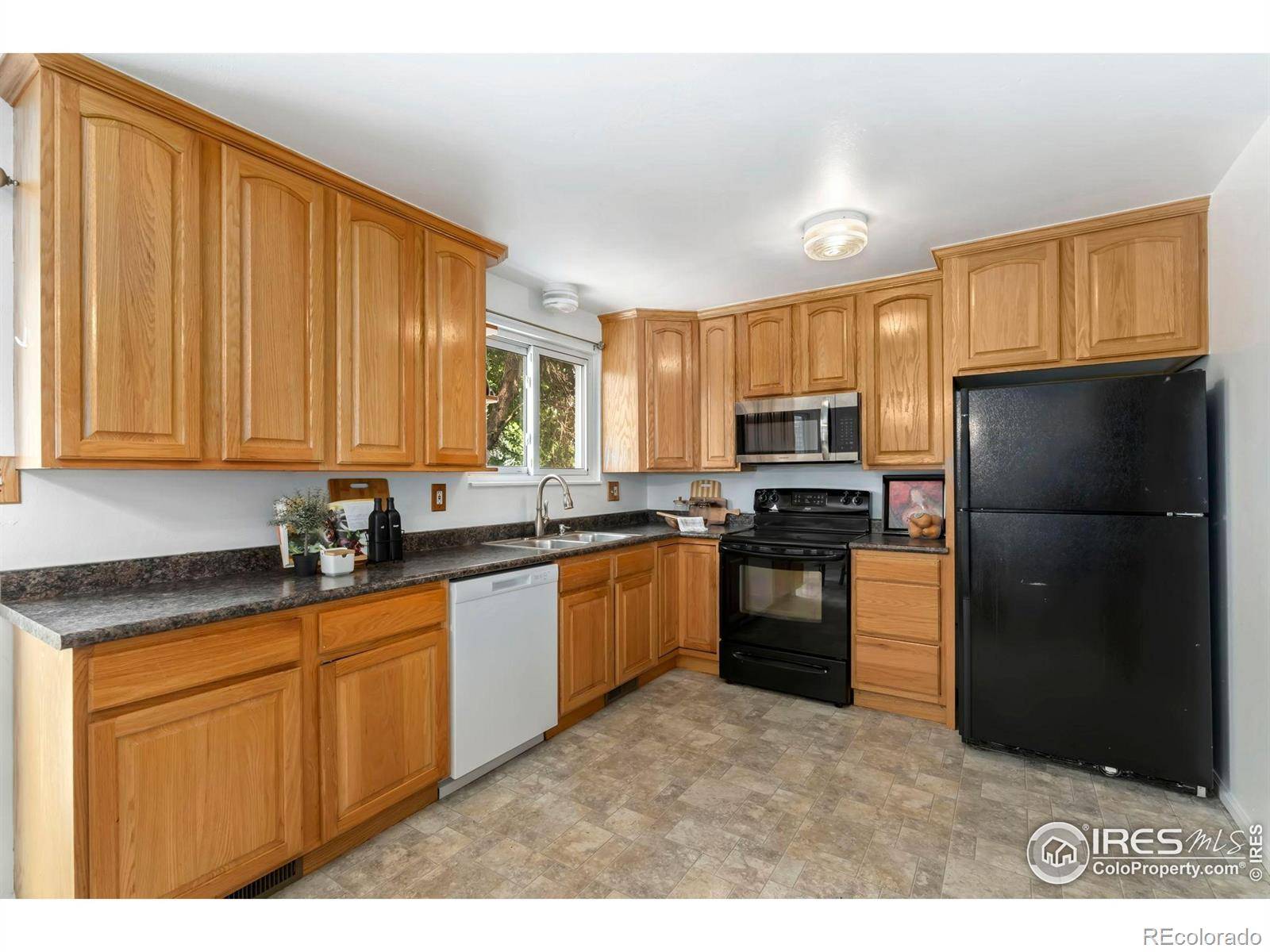 Fort Collins, CO 80526,818 Wagonwheel DR