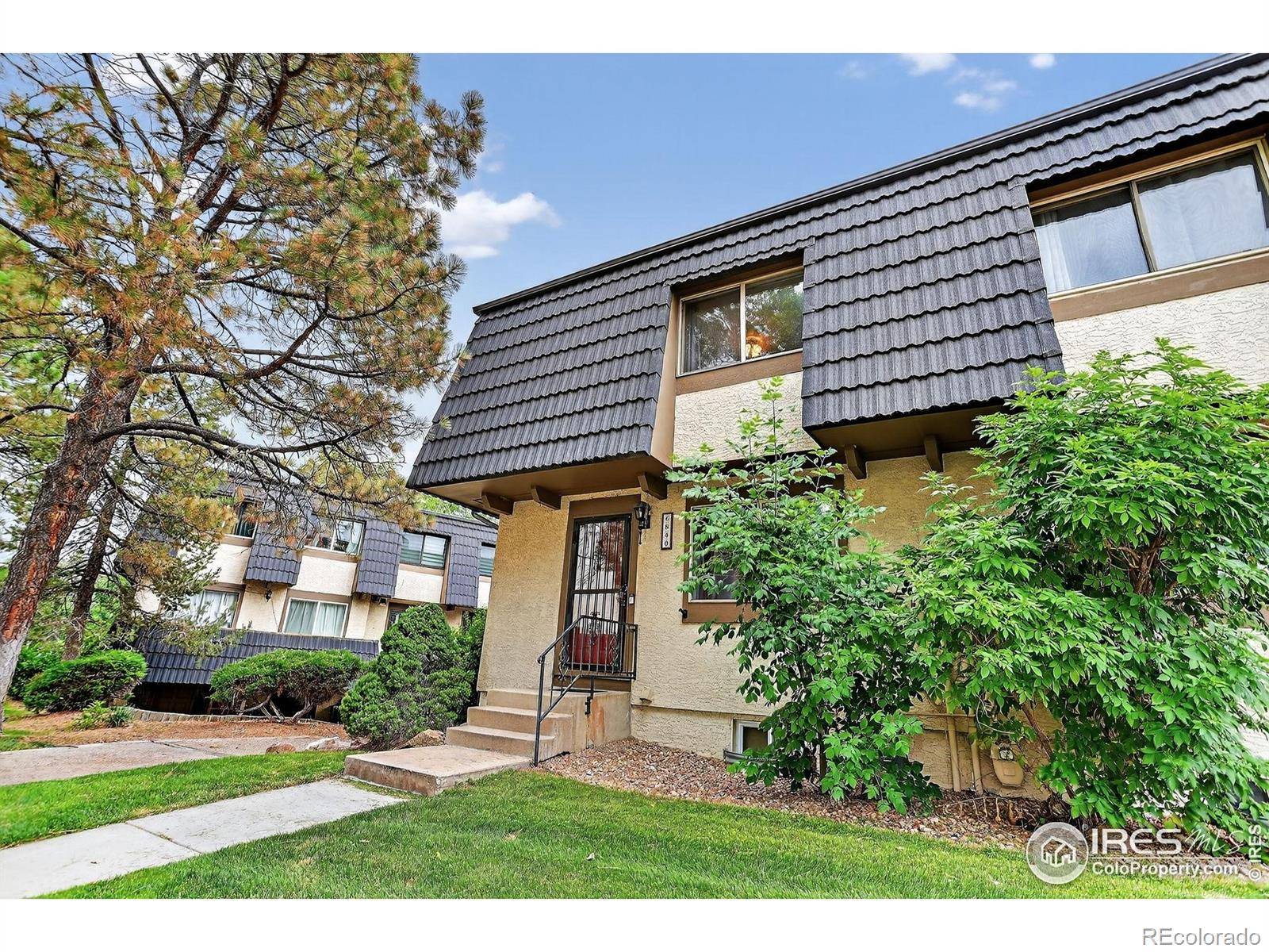 Centennial, CO 80122,6840 S Broadway