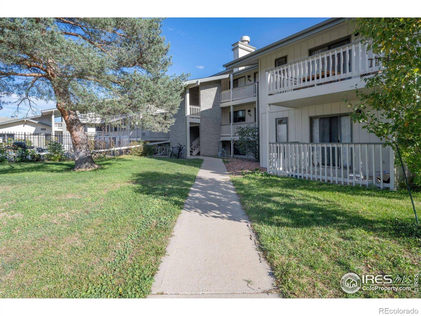 Boulder, CO 80303,645 Manhattan PL #302