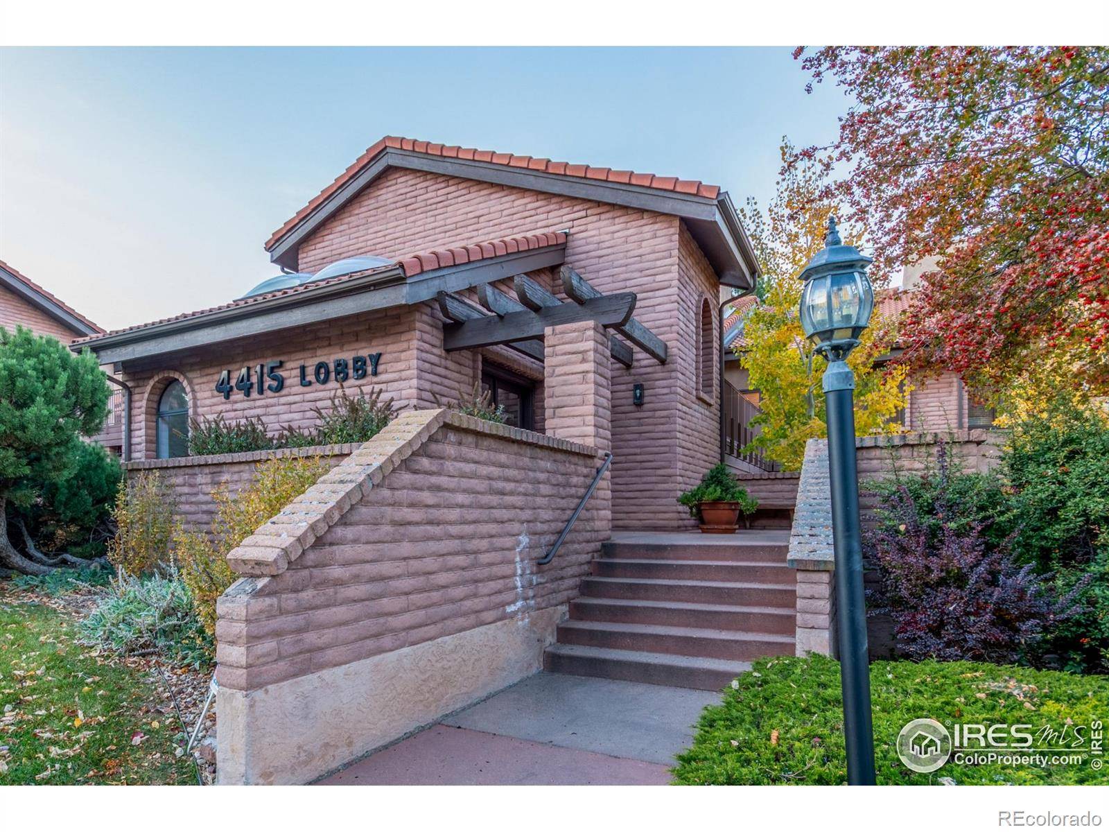 Boulder, CO 80303,4415 Laguna PL #201