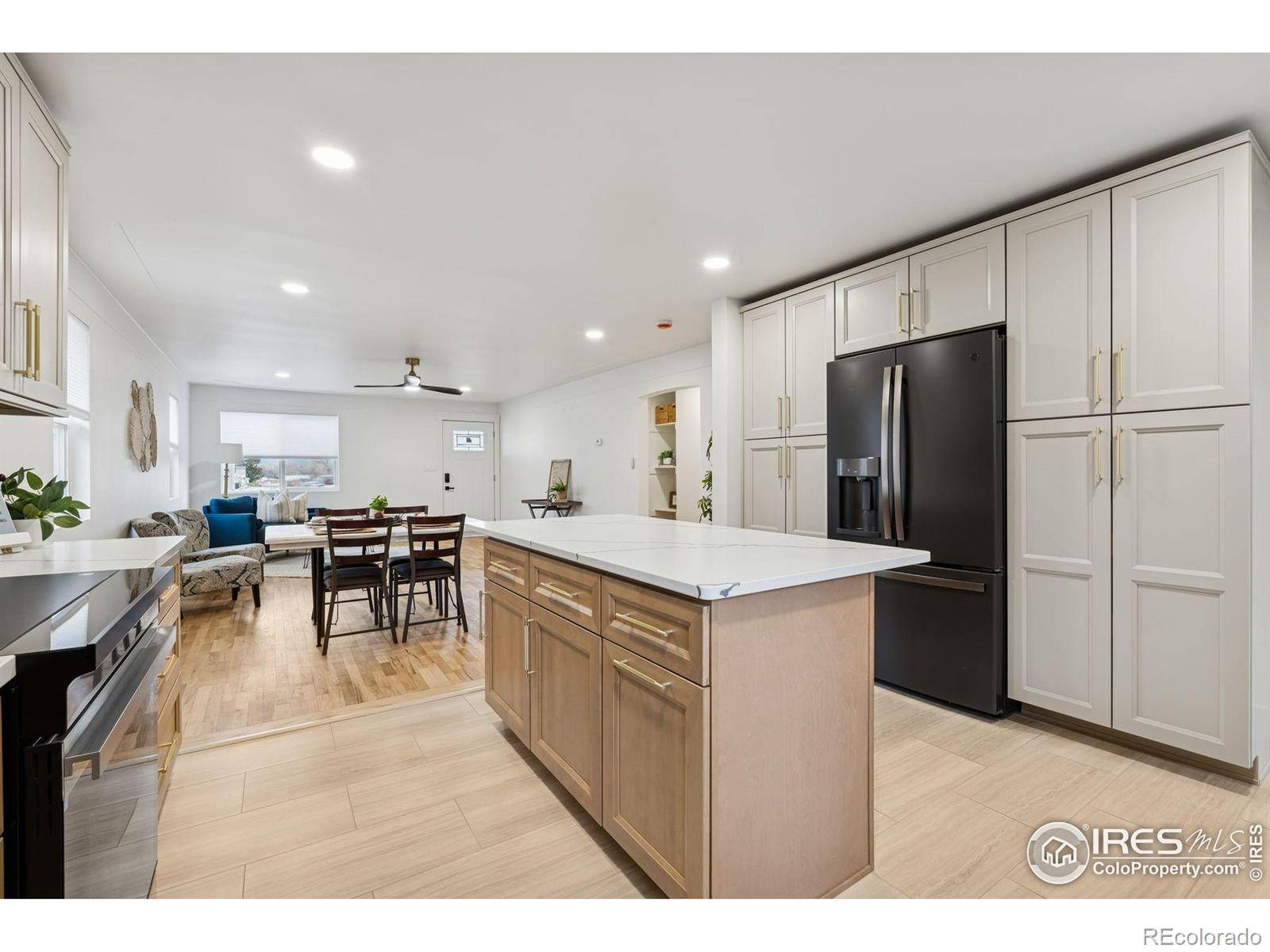 Loveland, CO 80537,250 S Cleveland AVE