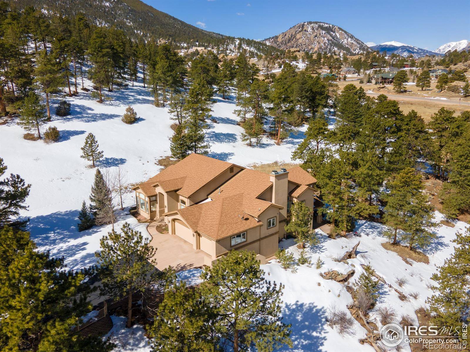 Estes Park, CO 80517,303 Green Pine CT