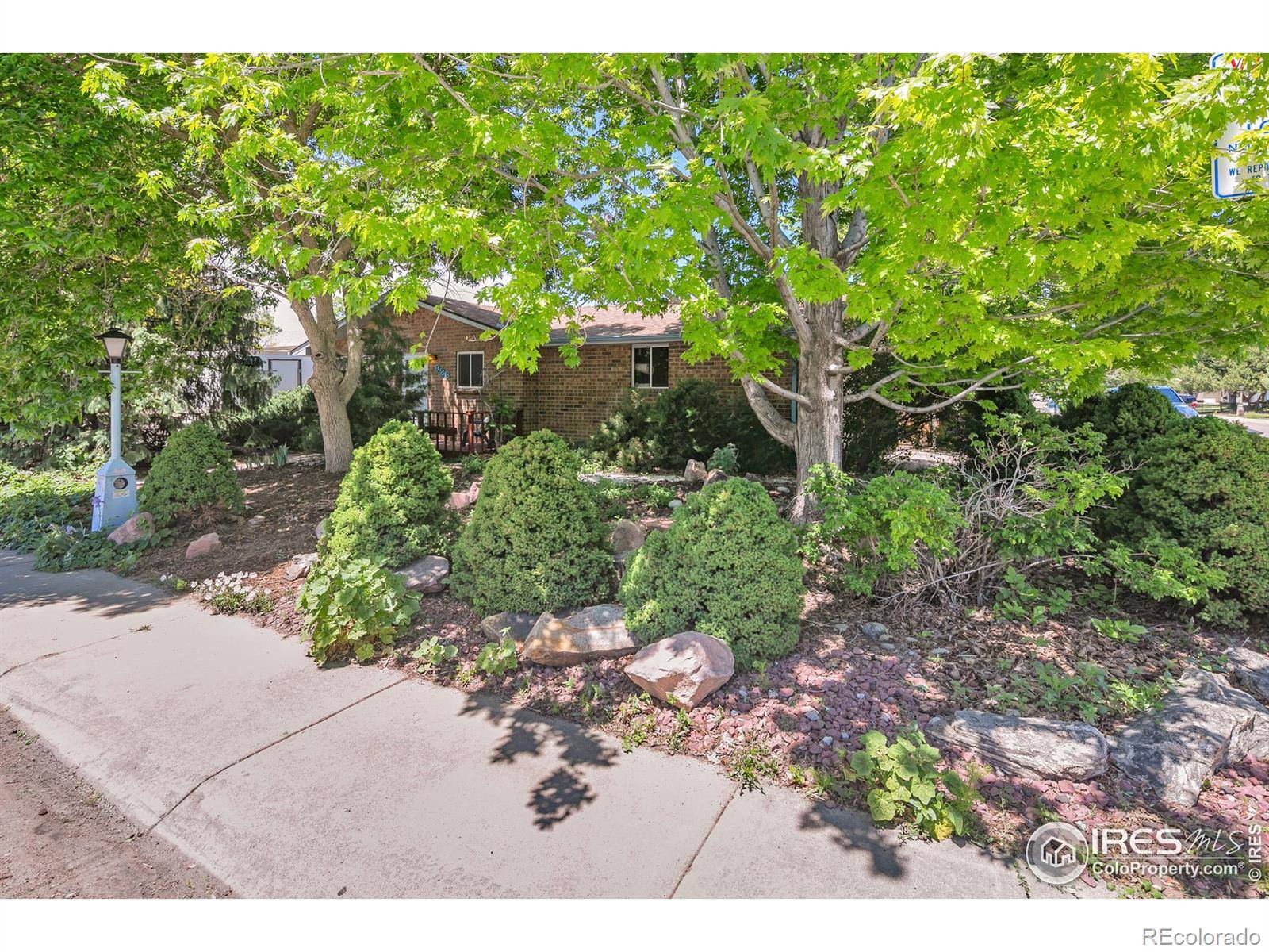 Longmont, CO 80501,926 Yeager PL