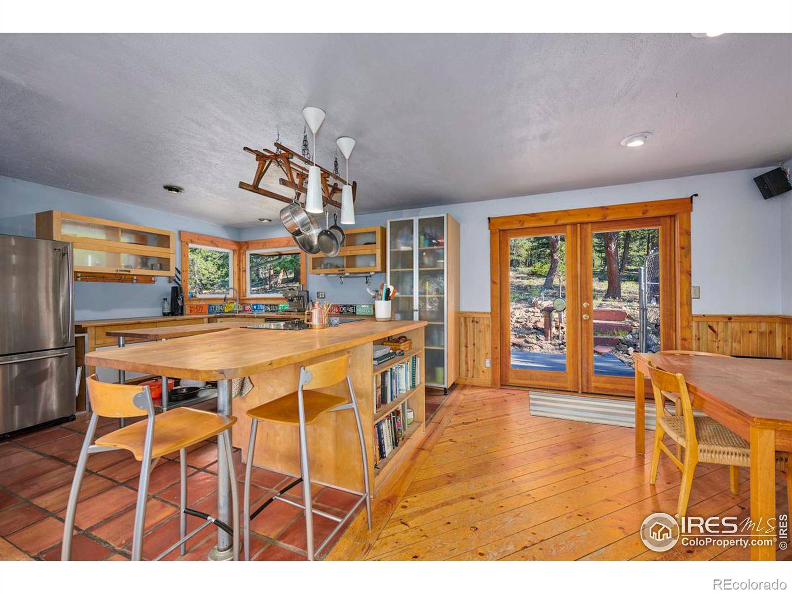 Nederland, CO 80466,250 Crestwood CT