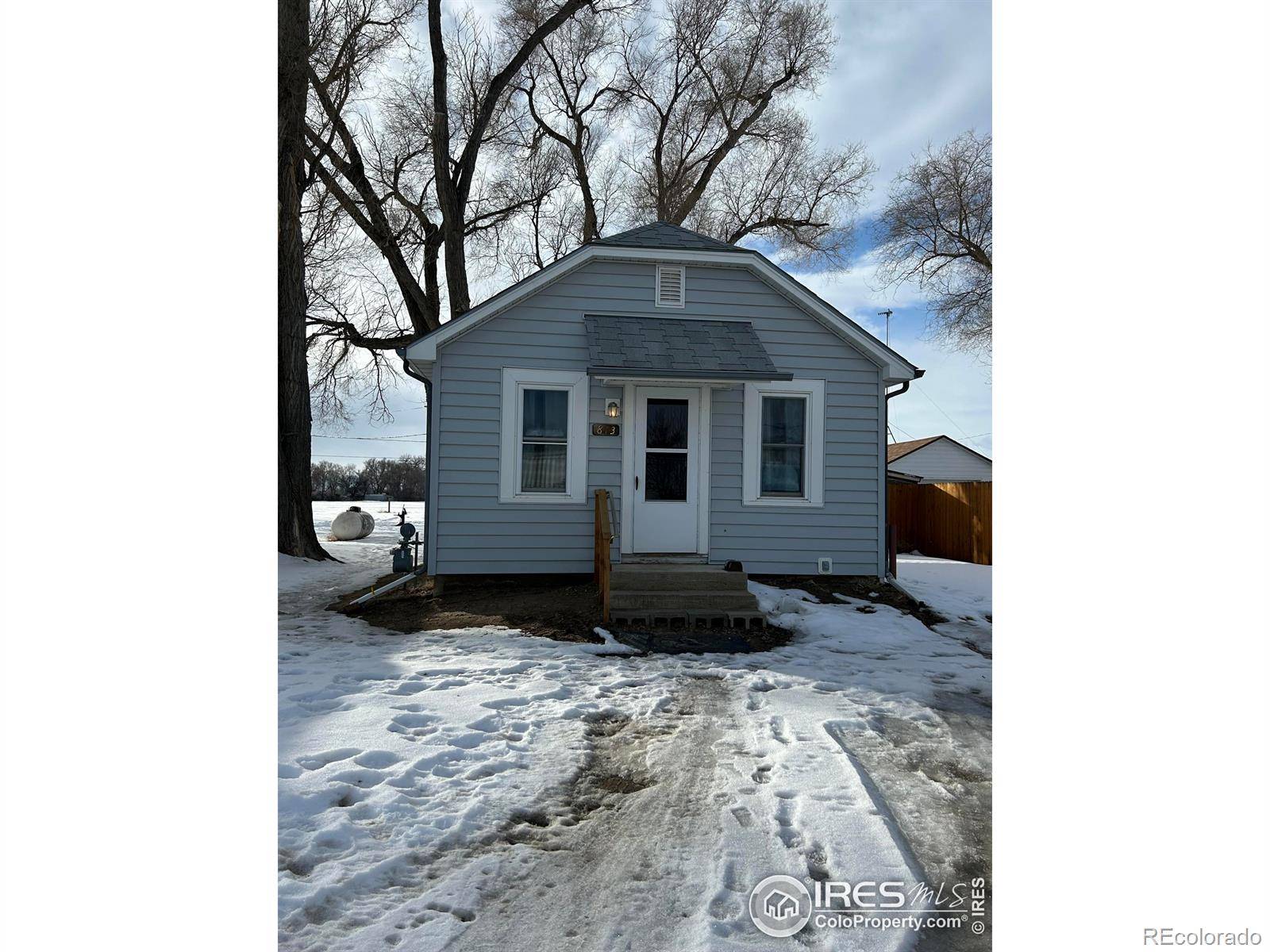 Weldona, CO 80653,813 Warren ST