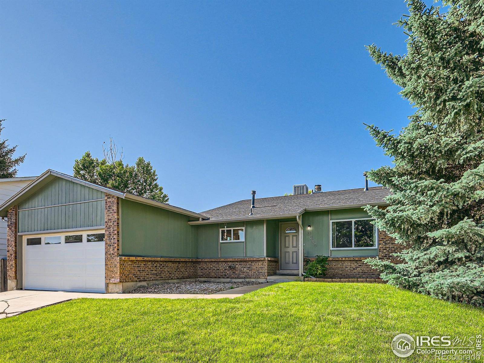 Broomfield, CO 80020,3260 Queen CT