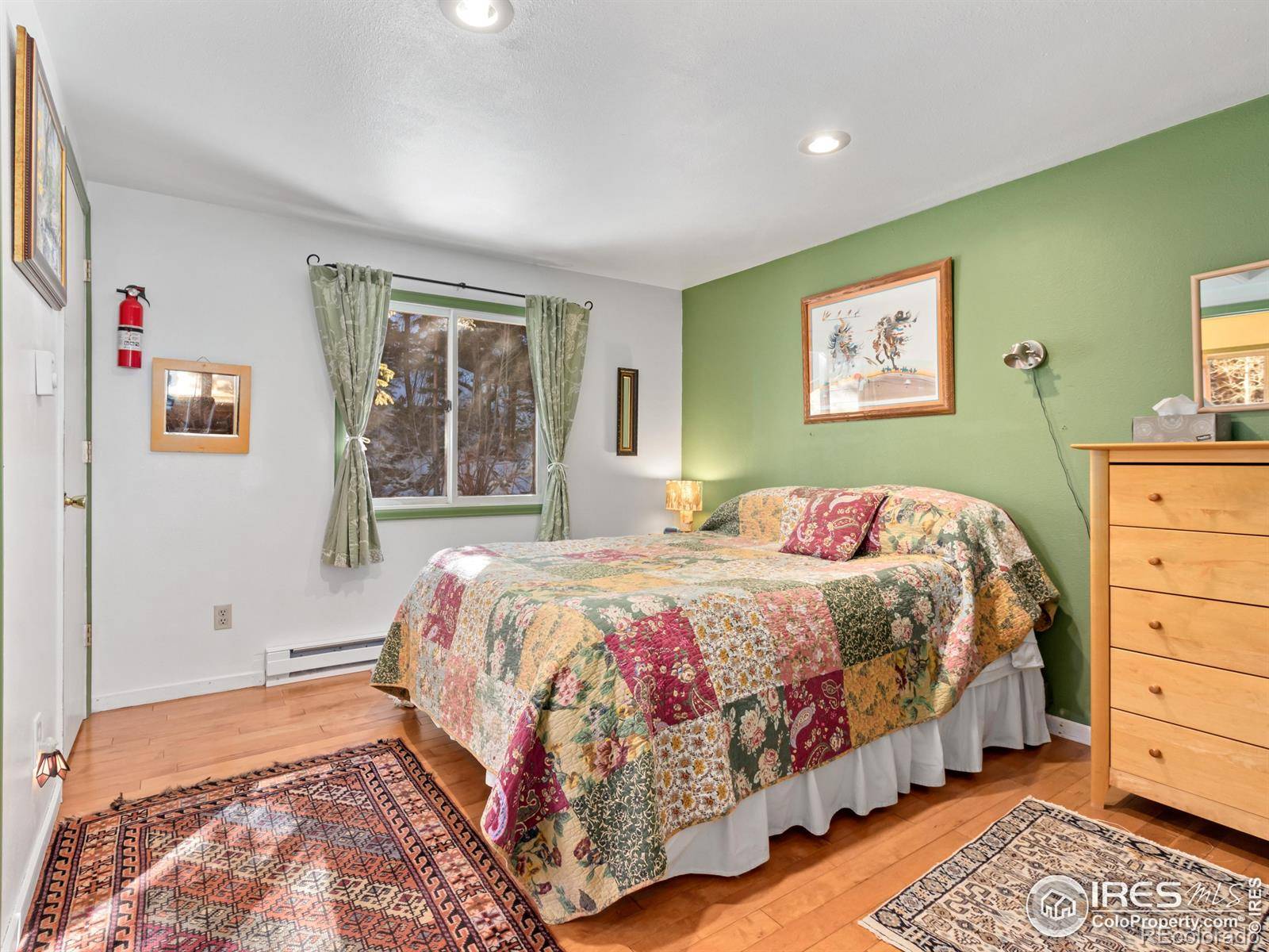 Lyons, CO 80540,2817 Riverside DR