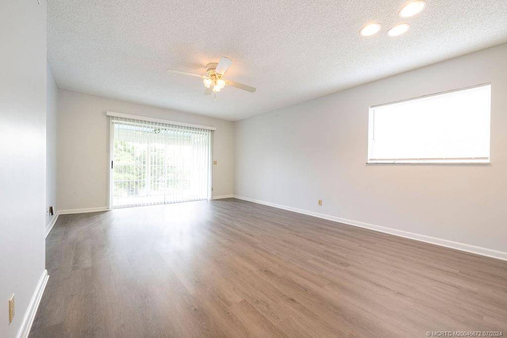 Stuart, FL 34996,2440 SE Ocean BLVD #C205
