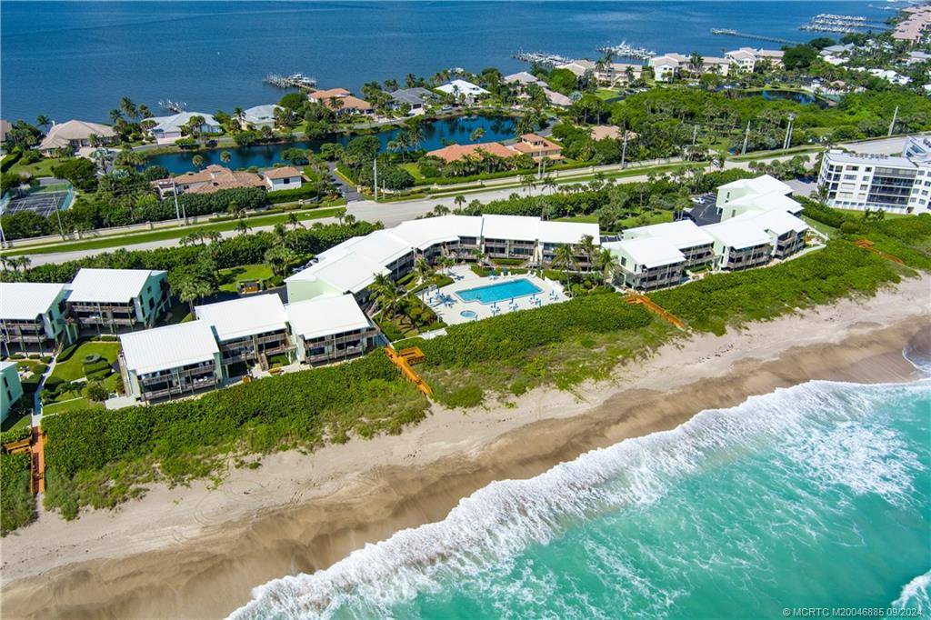 Stuart, FL 34996,2355 NE Ocean BLVD #1-22B