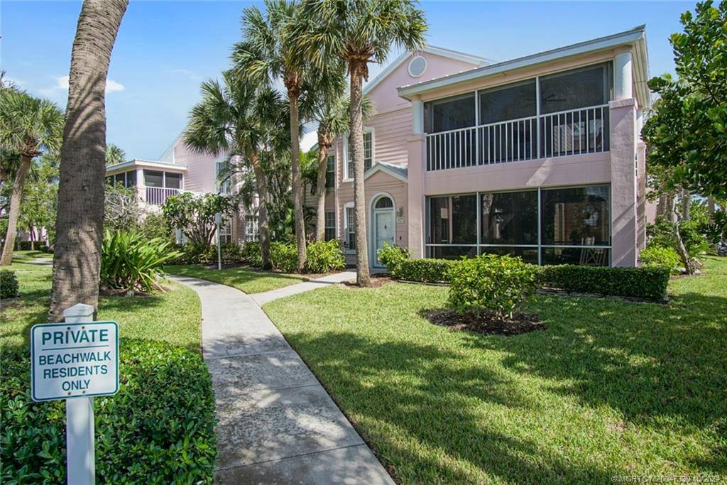 Stuart, FL 34996,411 NE Plantation RD #517