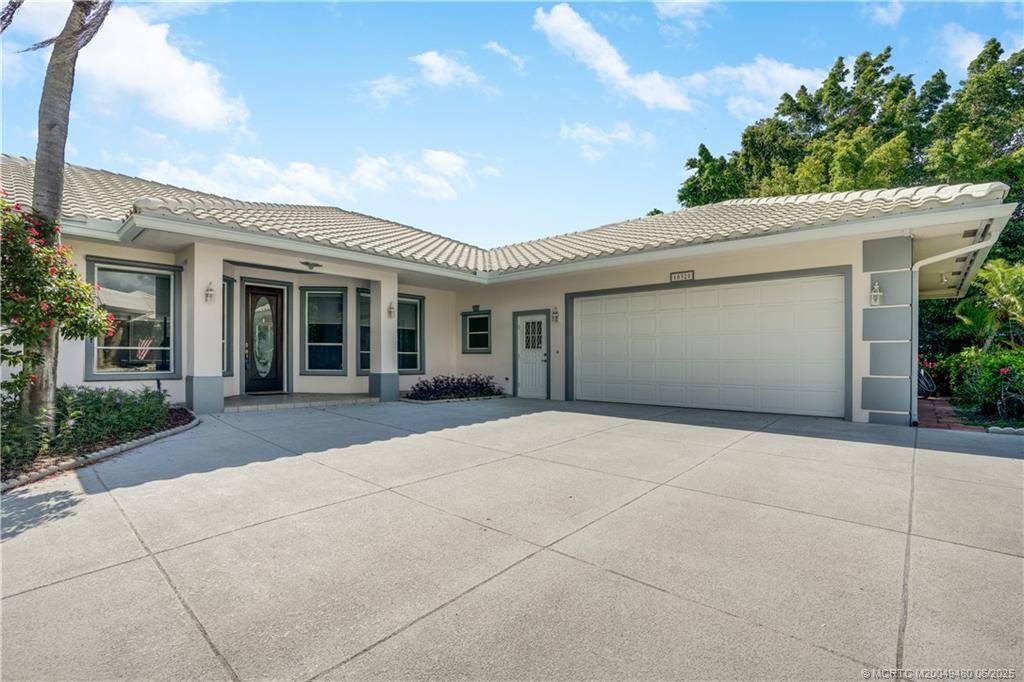 Hobe Sound, FL 33455,10321 SE Bluefish CT SE