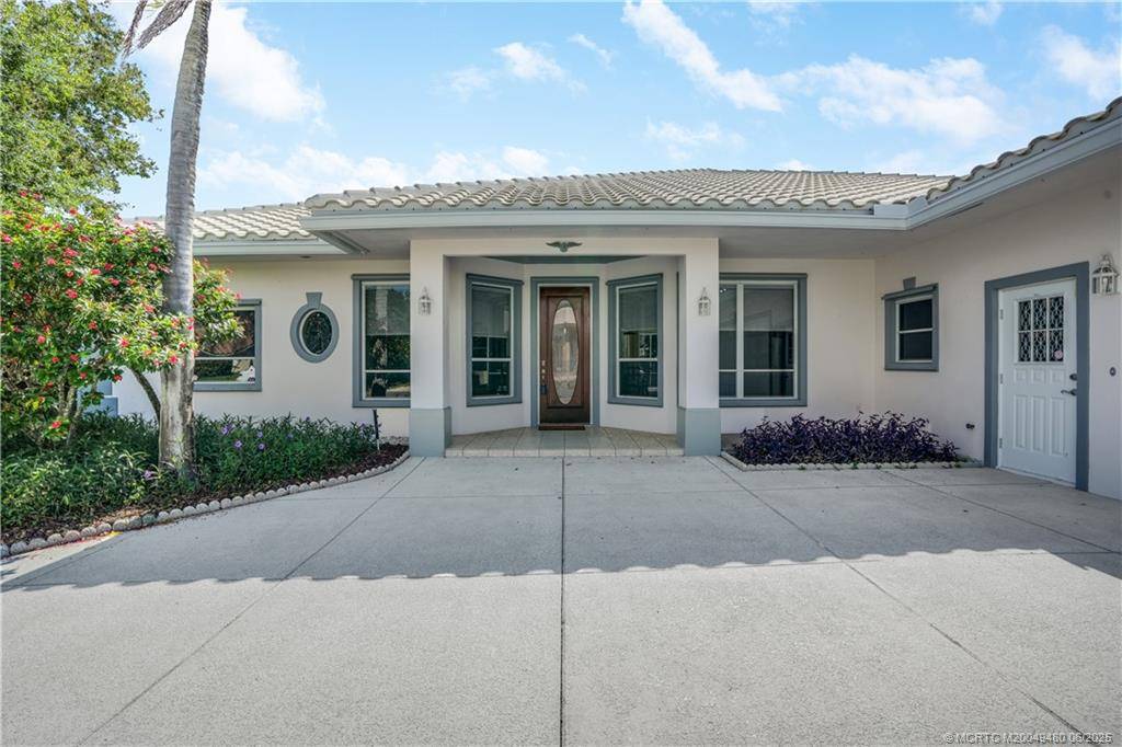 Hobe Sound, FL 33455,10321 SE Bluefish CT SE