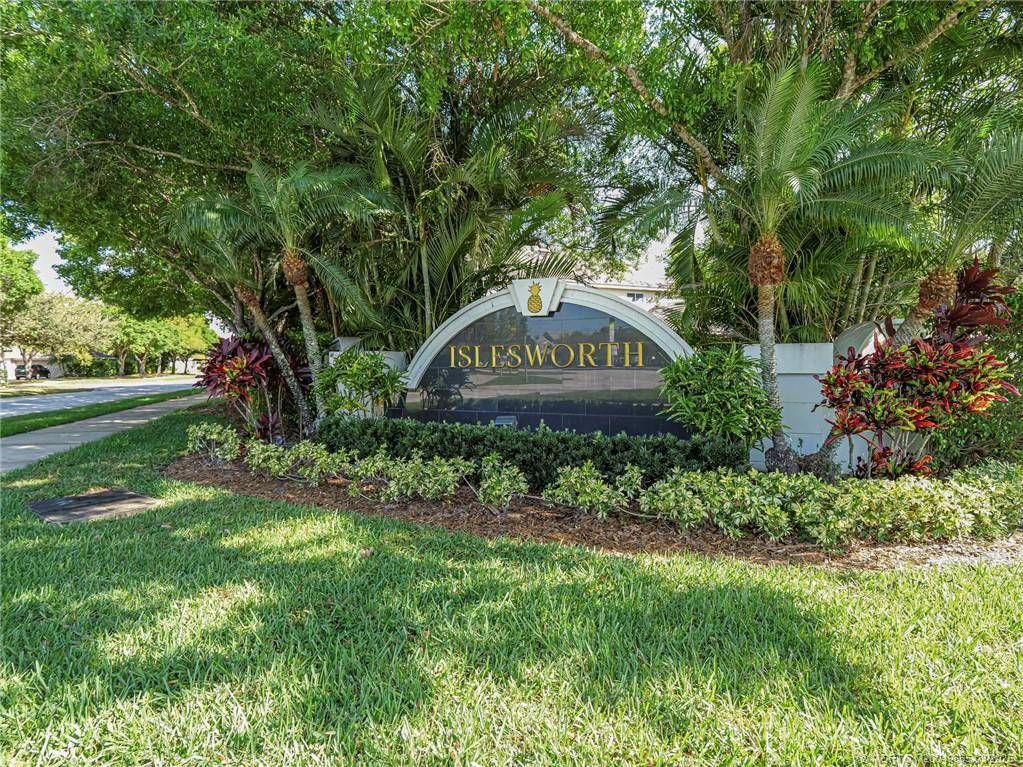 Palm City, FL 34990,3390 Islesworth CIR