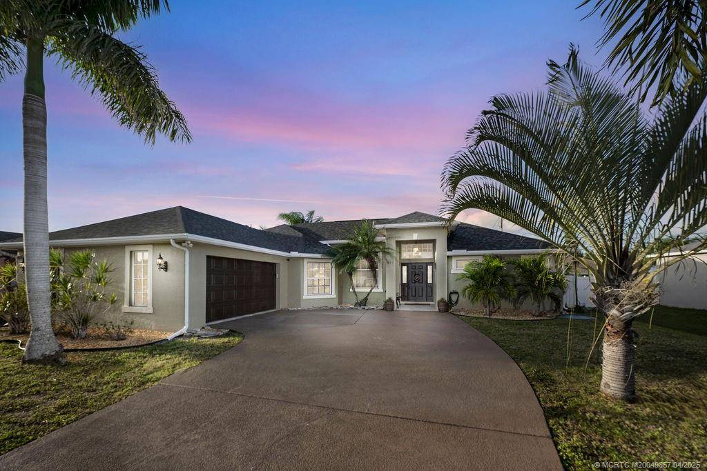 Port Saint Lucie, FL 34953,855 SW Trouville AVE