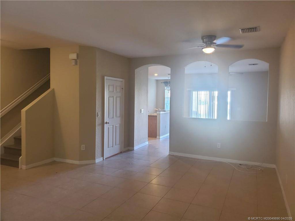 Stuart, FL 34994,1561 SE Hampshire WAY #103