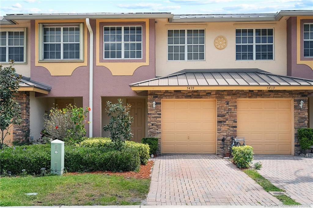 Stuart, FL 34997,5435 SE Moseley DR