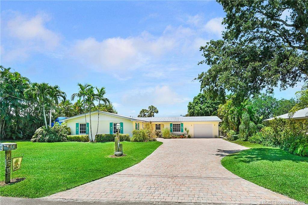 Palm City, FL 34990,906 SW Magnolia Bluff DR