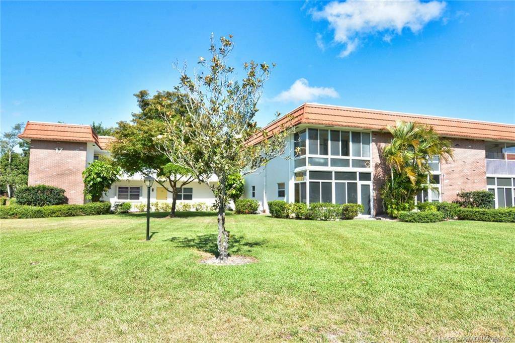 Stuart, FL 34994,1225 NW 21st ST #1701