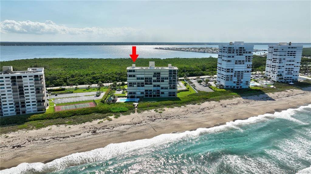 Jensen Beach, FL 34957,10000 S Ocean DR #206