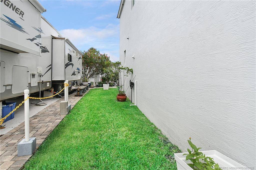 Jensen Beach, FL 34957,10725 S Ocean DR #76