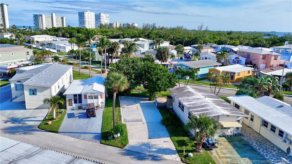 Jensen Beach, FL 34957,2105 Nettles BLVD