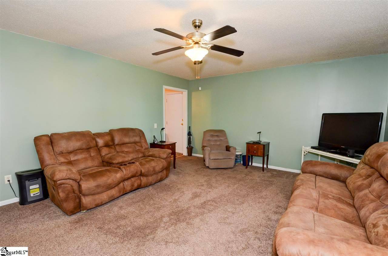 Pelzer, SC 29669,19 Dendy Street