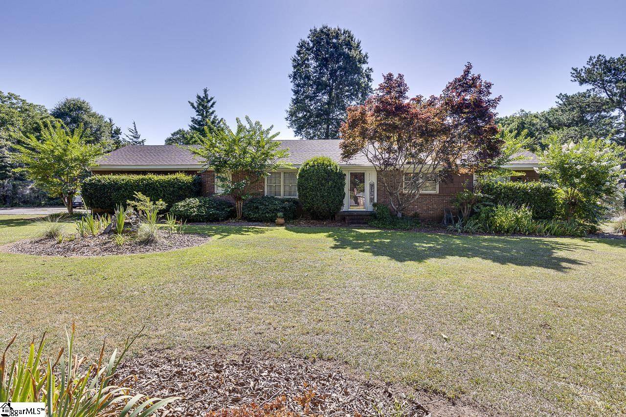 Spartanburg, SC 29307,372 Lake Forest Drive