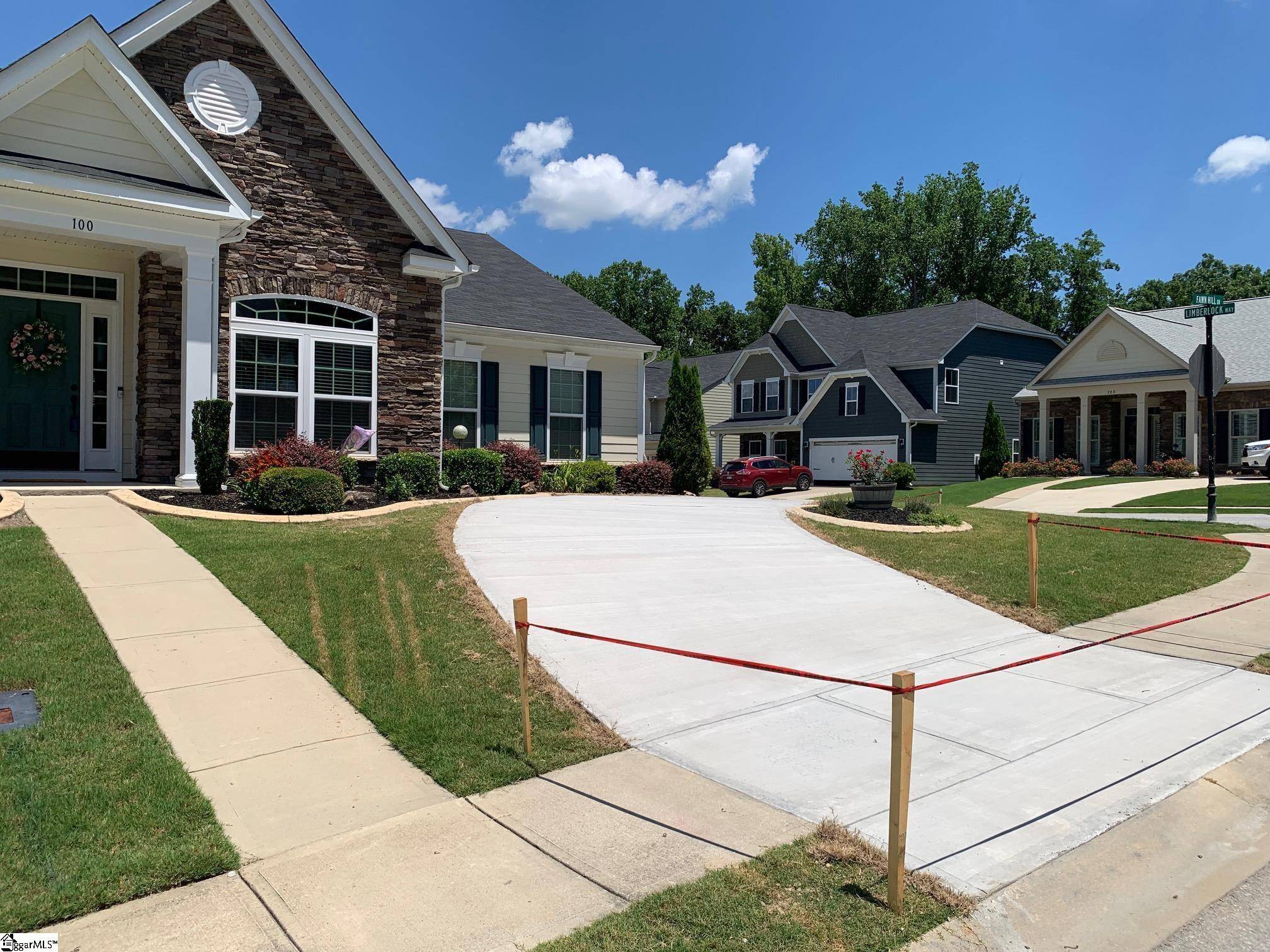 Simpsonville, SC 29681,100 FAWN HILL Drive
